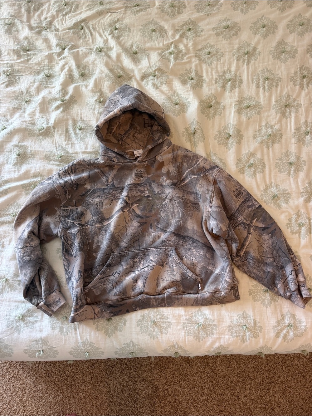 Akimbo Hooded Camo Pullover Sweatshirt